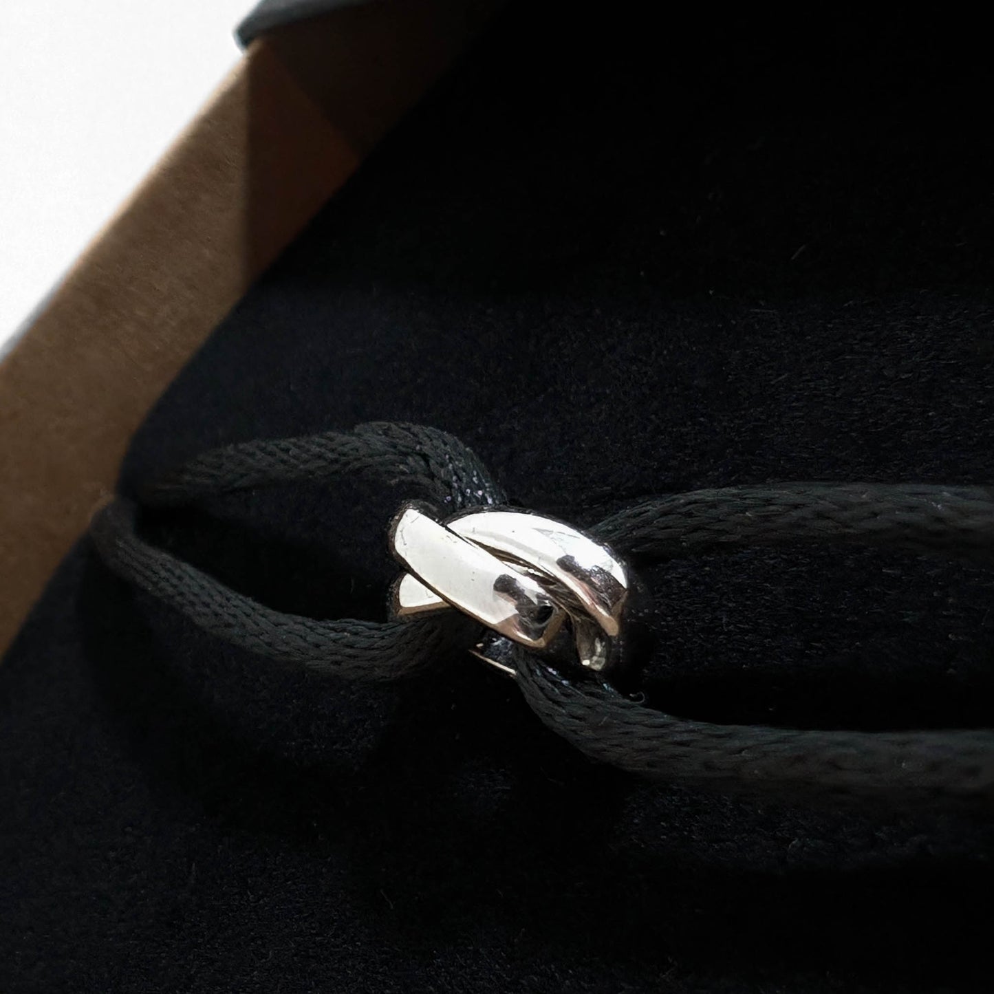 INFINITY BLACK ARMBAND - 925 SILVER