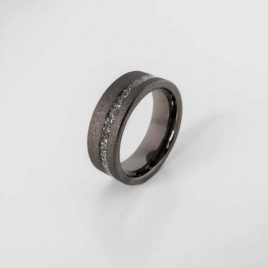 RING - "SILVER FLAKES" TUNGSTEN