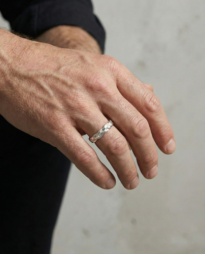 RING - "CROWN" 925 SILVER