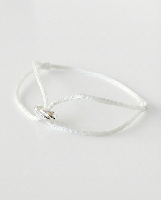 INFINITY WHITE ARMBAND - 925 SILVER