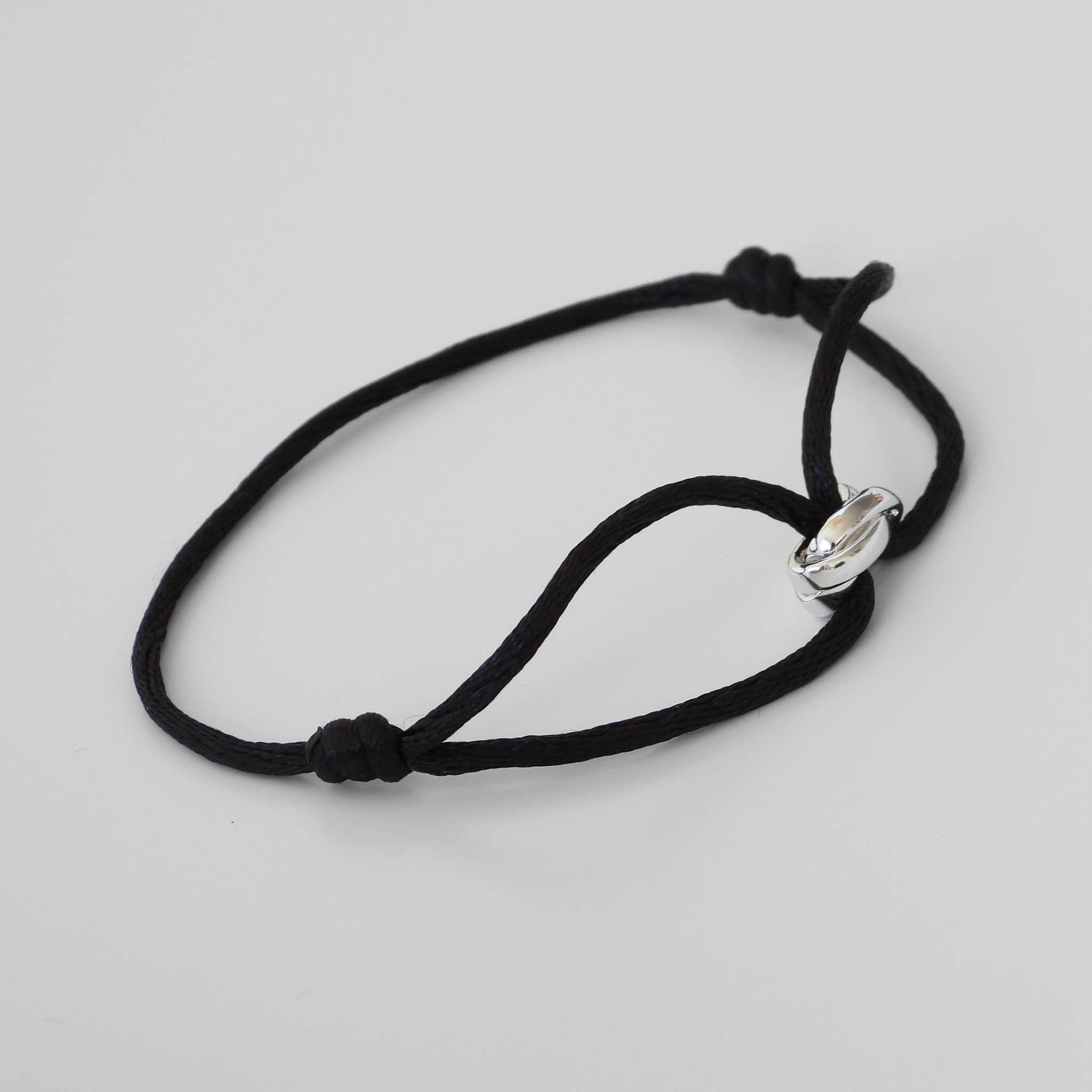 INFINITY BLACK ARMBAND - 925 SILVER